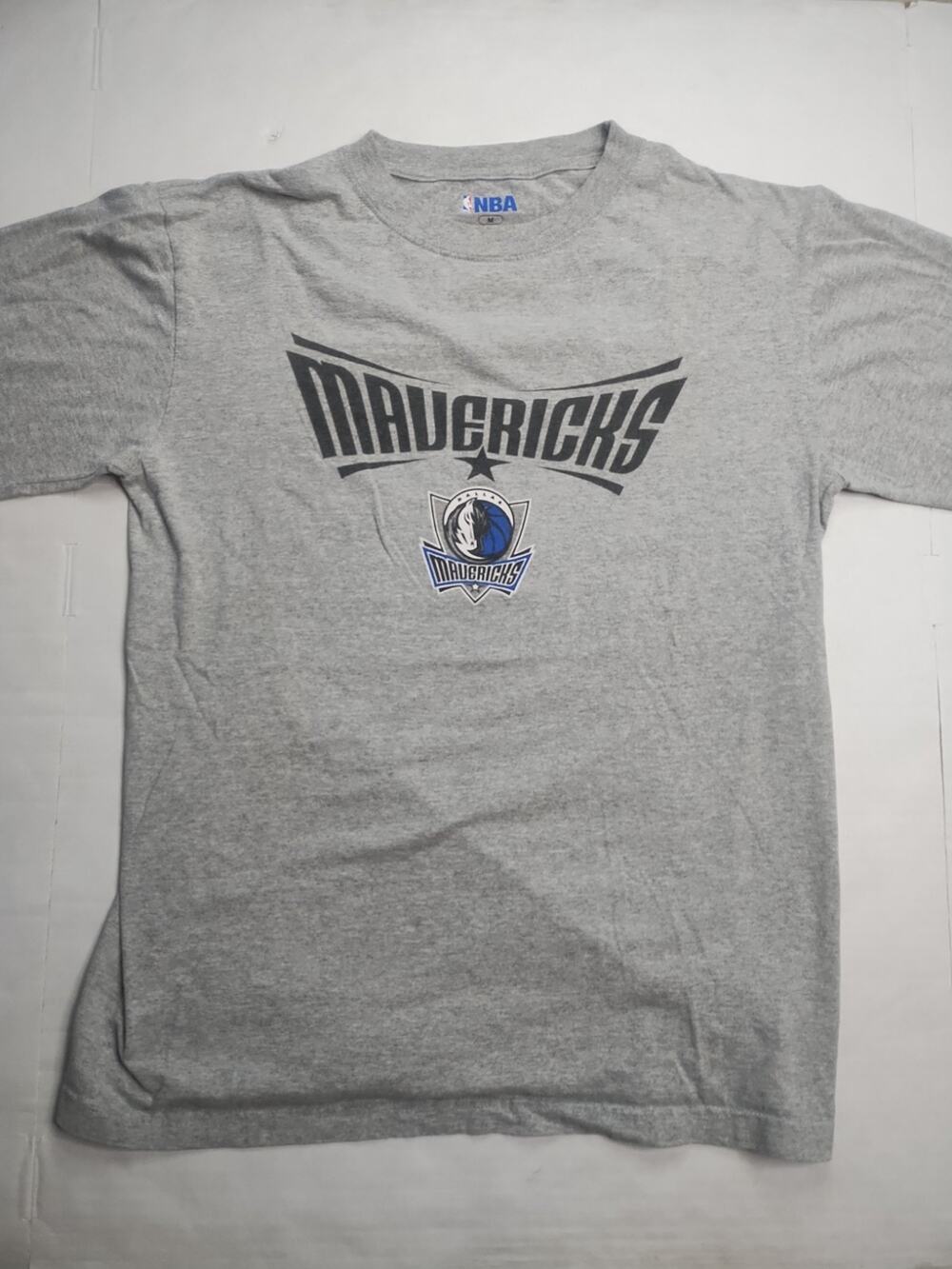 NBA Dallas Mavericks T-Shirt Medium